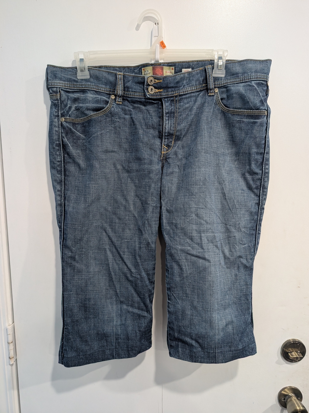 Old Navy Women's Low Waist Capri Jeans Knee-length Size 16 Stretch